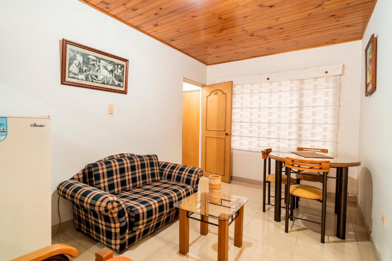 100 Wonderful House Apartment
